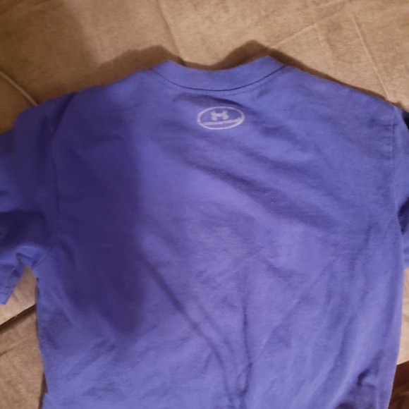 Under Armour Tshirt - Picture 3 of 3